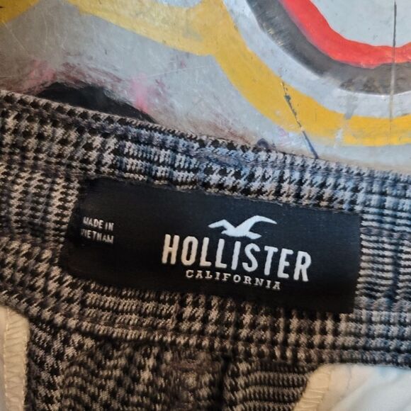 Hollister Epic Flex Plaid Crop Taper Pants - black & white, woman's size Medium - Picture 5 of 10